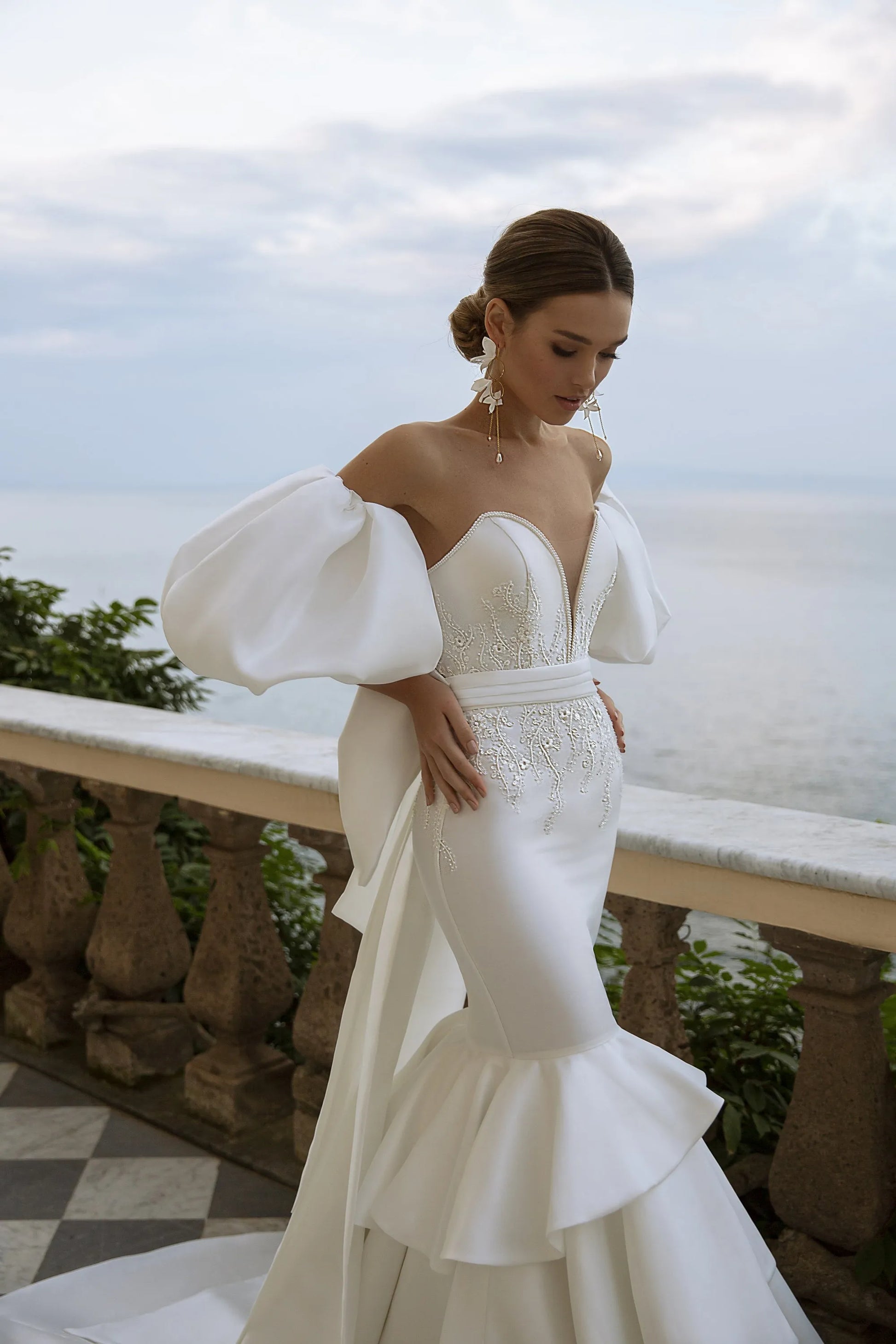 Modern Wedding Dresses Sweetheart Backless Bridal Gowns Satin Tiered Sheath Mermaid Off The Shoulder Elegant Vestidos De Novia