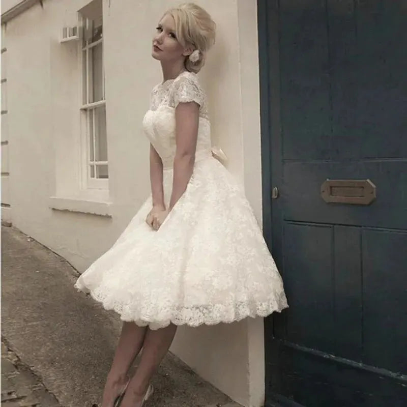 Short Lace Wedding Dress Tea-Length Short Sleeves Garden Wedding Bridal Gown V-Back Vestidos de Novia Custom Made