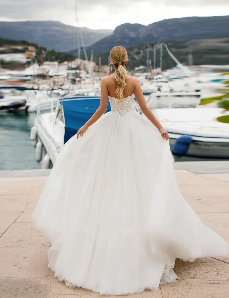 Ball-Gown Wedding Dress Strapless Sweetheart Lace-Up Bridal Gown White Tulle Appliques Vestido Novia Women Gown