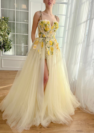 Faint Yellow A-line Prom Dresses Lace Appliques Spaghetti Strap Formal Evening Sweep Train Side Split Sleeveless Clubbing