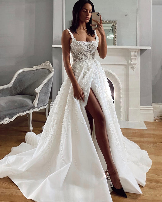 Eleganti abiti da sposa delle donne di lusso in pizzo 3d in pizzo a-line del lato diviso sexy manica principessa da sposa cinghia spaghetti