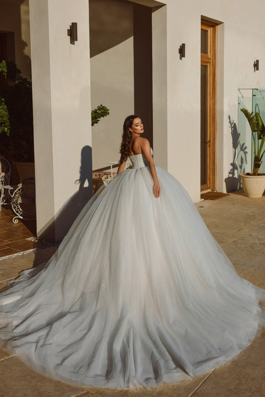 Vestidos de novia elegantes de lujo con hombros descubiertos, mangas mullidas desmontables, hermoso tren de corte, vestido de novia para fregar princesa