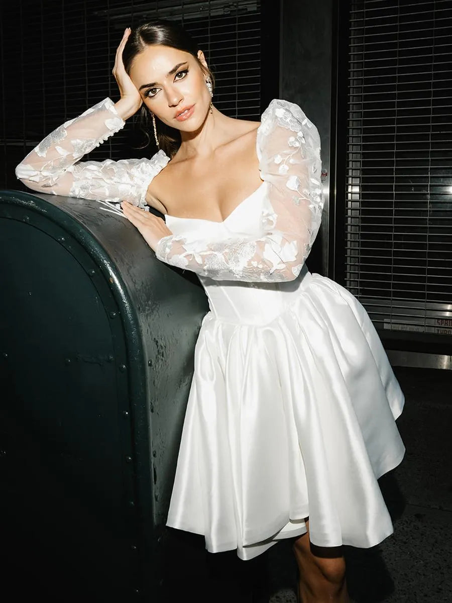 Vestido de novia de corte A, largo hasta la pantorrilla, cuello alto,, image size:900x1200