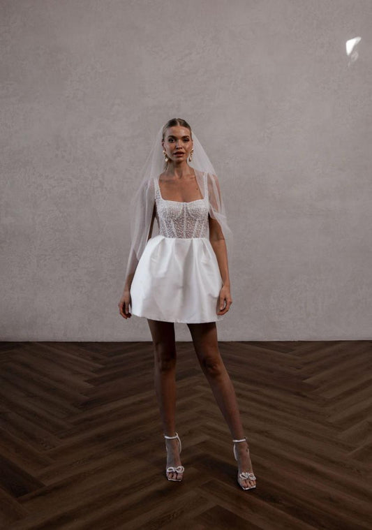 Sexy Lace Square Collar Wedding Dresses Elegant Backless Short Above Knee Mini Sheath Bridal Gowns Vestidos De Novia