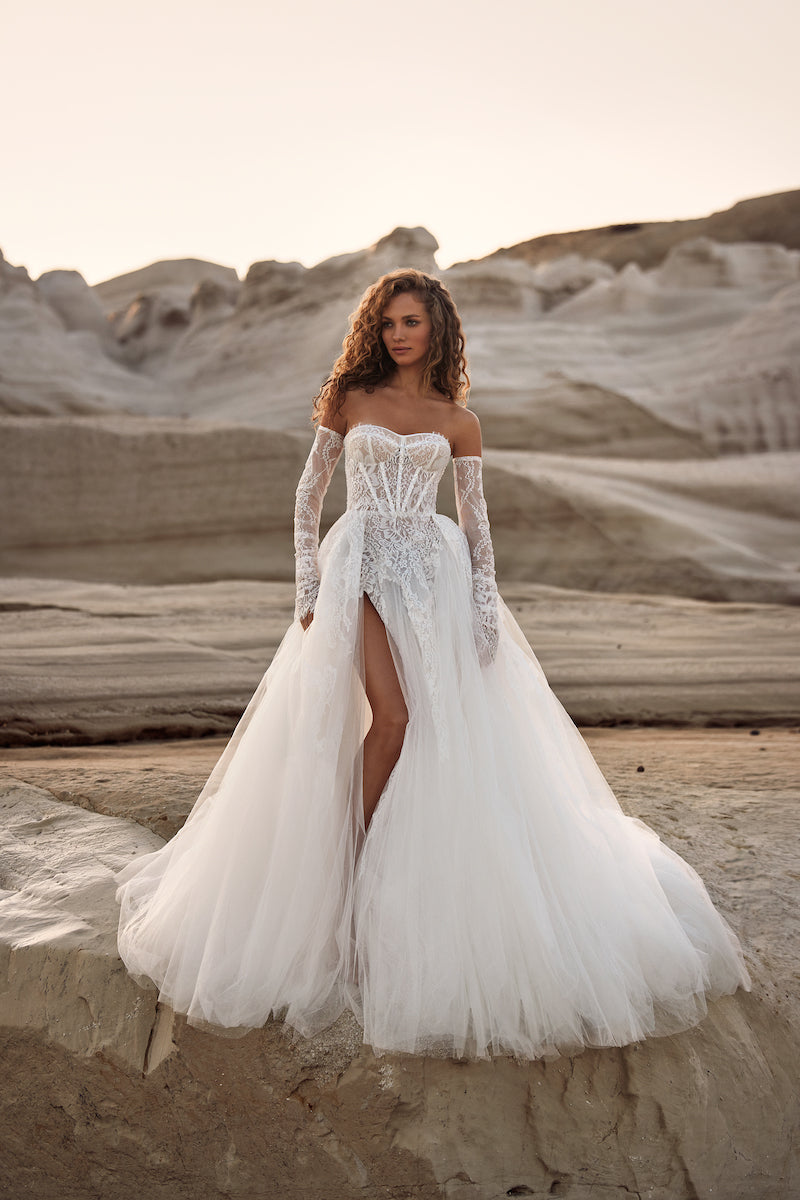 Eleganti abiti da sposa applique in pizzo a-line sirena sexy fuori spalla a manica lunga abiti da sposa a divisione