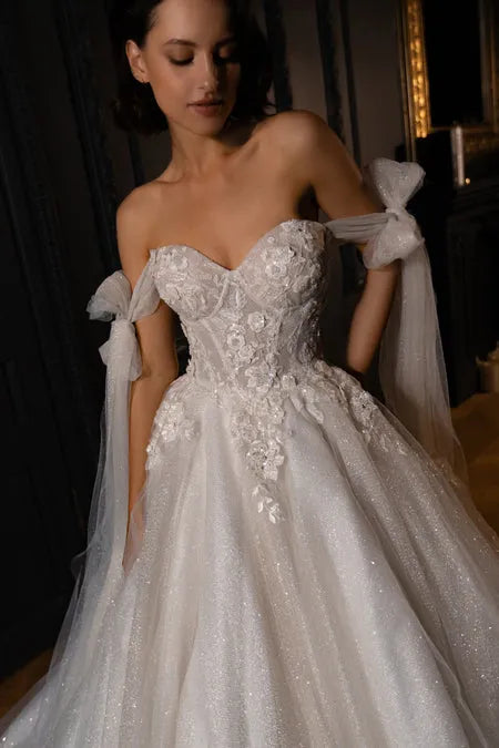 パーティードレス Lace Tulle Gown Barbie ♥ Azazie Ball-Gown Lace Tulle Cathedral Train Dress