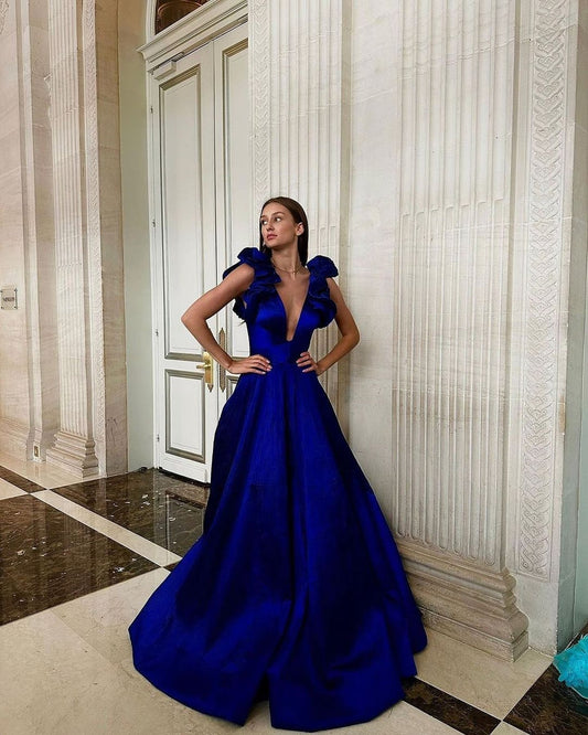 Royal Blue Satin Satin Evening Dress Deep V-Neck Ruffles Ruched Sleeveless Floor Length Evening Dress robes de soirée