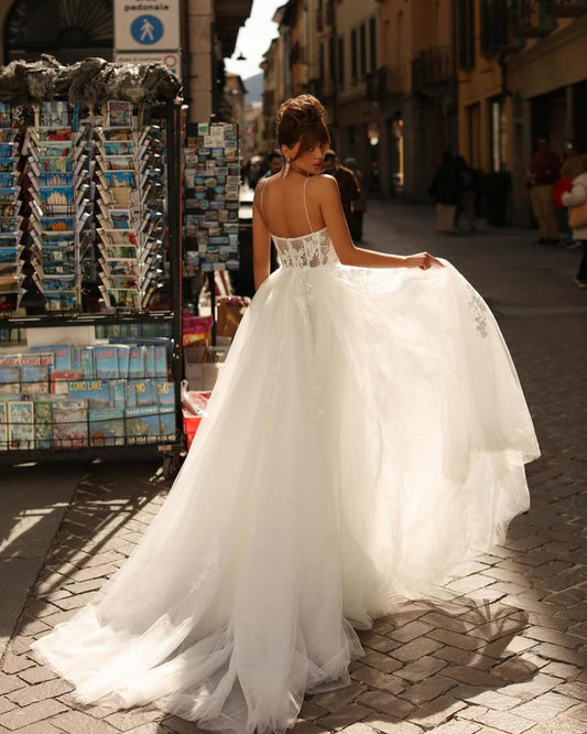 Vestido de novia único, tirantes finos sexis, cuello cariño, sin tirantes, apliques de flores en 3D, corte en A, vestido de novia largo de tul
