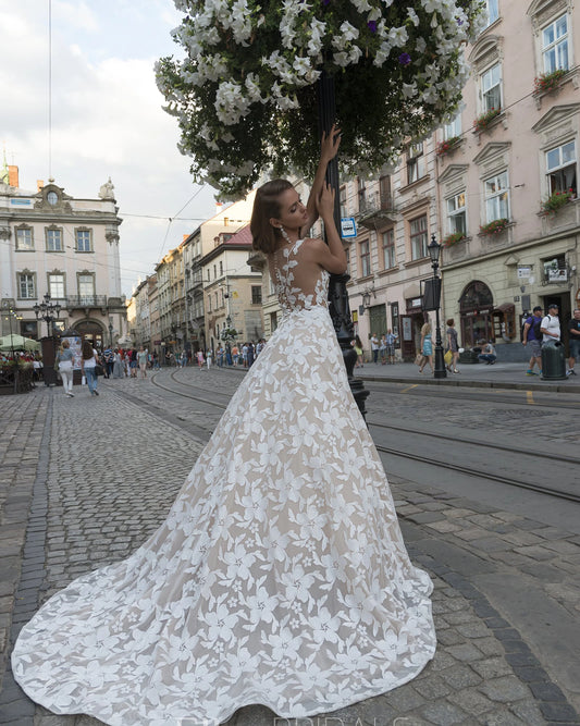 Sexig ärmlös bröllopsklänningar klassiska spetsapplikationer klänning för brud elegant en linje lång brudklänning robe de mariée