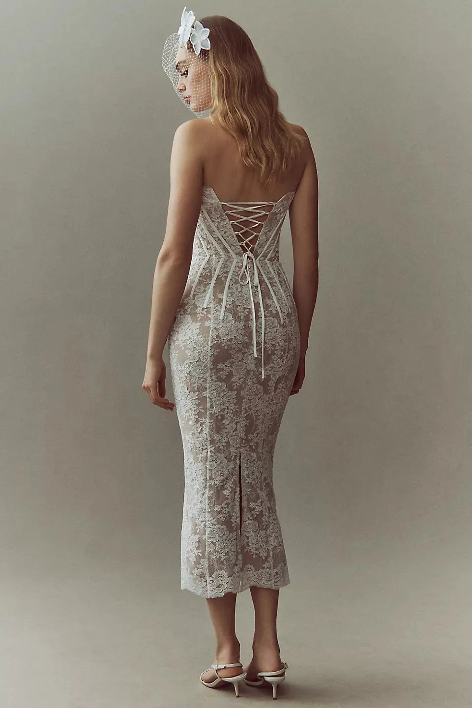 Chapman Capulet Strapless Corset Chantilly Kant Midi Jurk