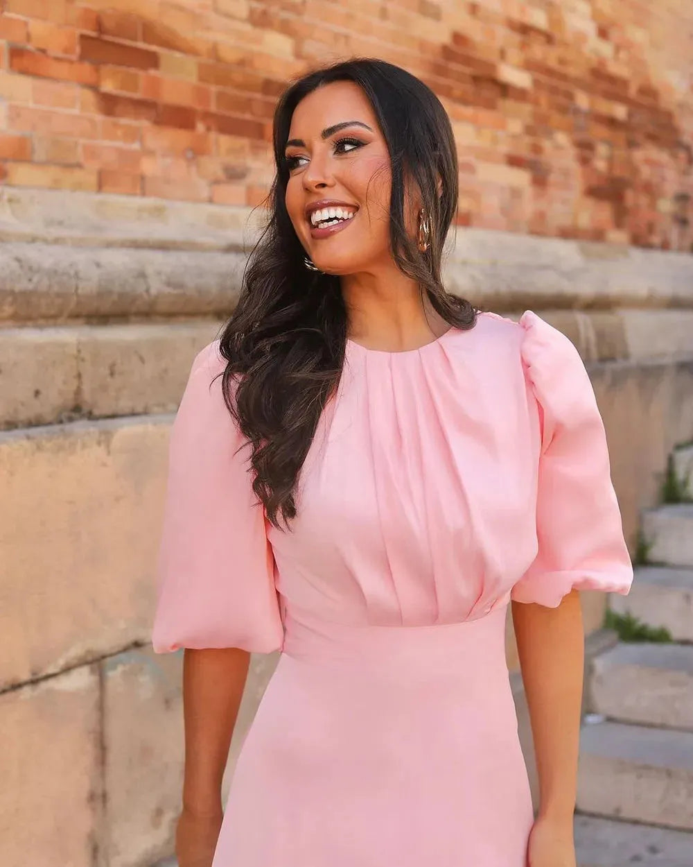 SMALAKAK Short Sleeve Bridesmaid Dress - Blush Pink Pleated Chiffon, V-Neck, Size 2 Formal Evening Gown