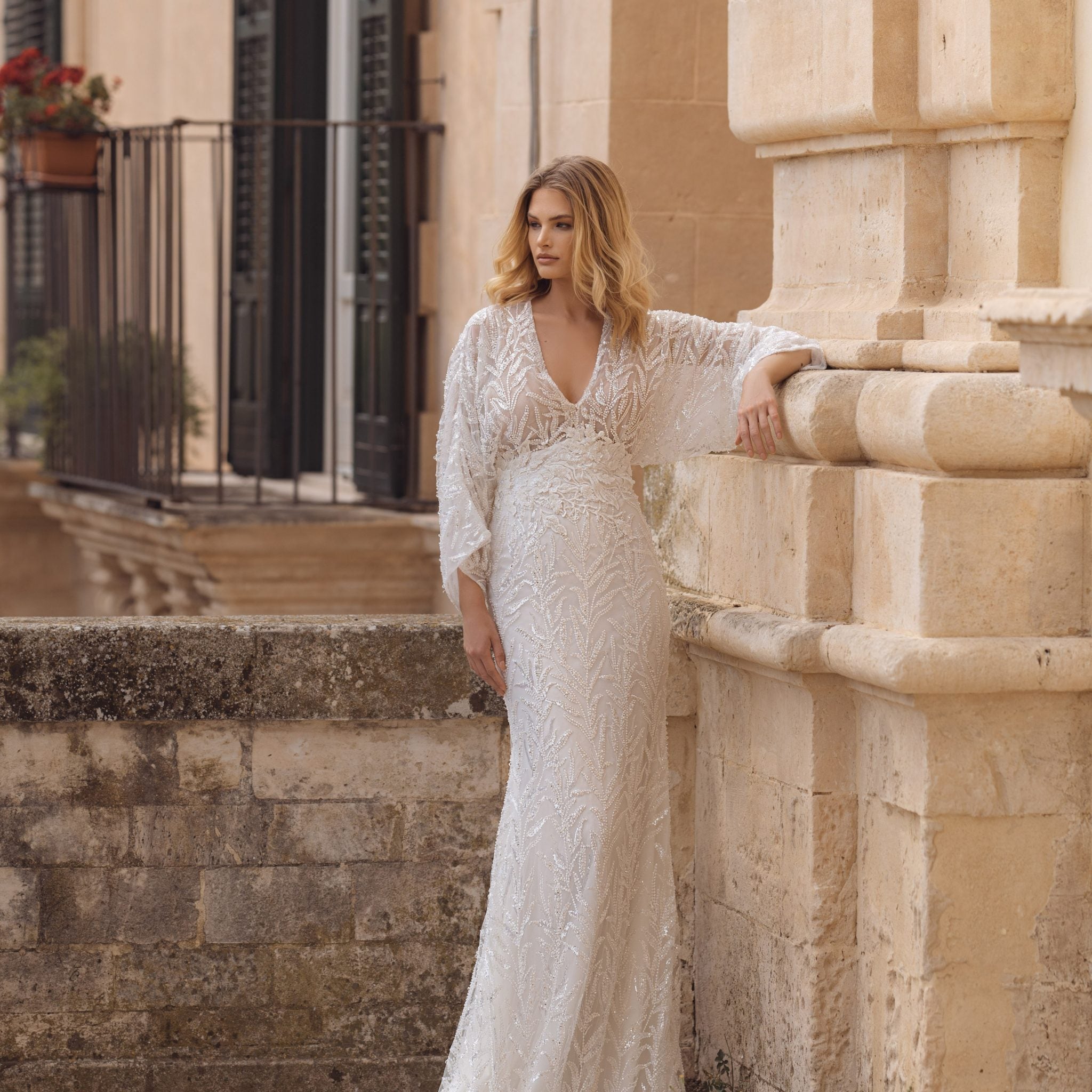 Timeless A-Line Bridal Gown with Elegant Long Sleeves, a Graceful V-Neckline for a Breathtaking and Sophisticated Wedding Look