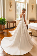 Exquisite A-line Appliques Wedding Dresses Ladies Court Train Open Back Sleeveless V-neck Corset Bridal Dresses Custom