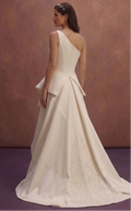 Asymmetrical Wedding Dresses with Contemporary Elegance