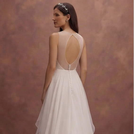 Chapel Wedding Dresses with Soft Chiffon Layers