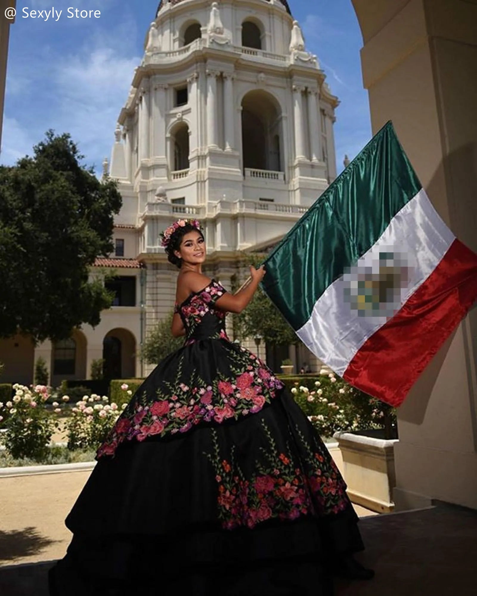 Vintage White Black Quinceanera Dresses Charro Mexcian Girls Floral Applique Tiered Off Shoulder Birthday Sixteen Customized