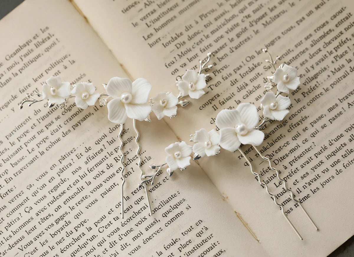 Bridal Jewelry Porcelain White Flower Hair Clips Pins Pearl Head Pieces For Brides Bridesmaids Party Hairpin Wedding Accessories
