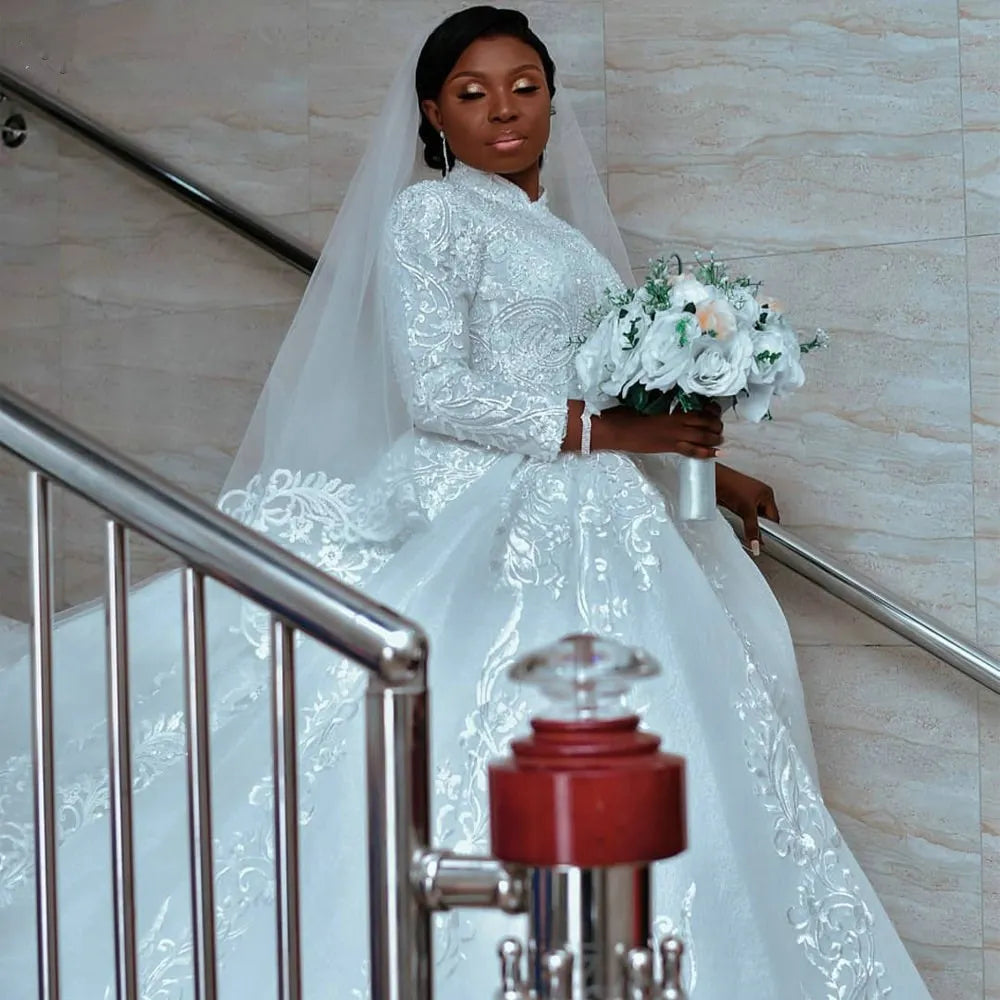 Customized Muslim Long sleeve Wedding Dress Ball Gown Tulle High Neck Lace Appliques Africa Bridal Gown Robe De Mariage