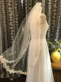 1-Tier Bridal Veil , Lace Veil Alencon Lace Trim Wedding Veil White / Ivory / Champagne Metal Comb White