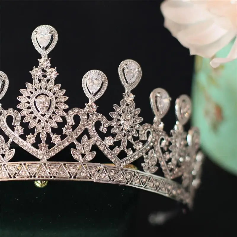 Pageant Prom Tiaras and Crowns Zirconia Crystal Diadem For Bride Headband Headpieces Wedding Accessories Bridal Hair Jewelry