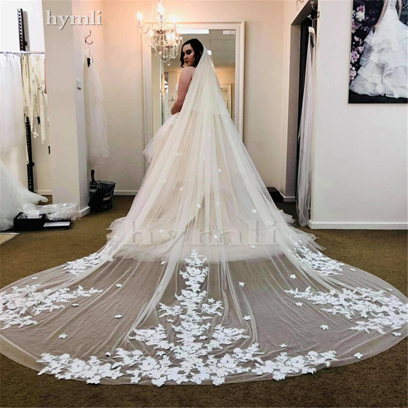 4 Meters 2 Layer Lace Appliqued Wedding Veil Cathedral Blusher Flower Veil with Metal Comb Ivory