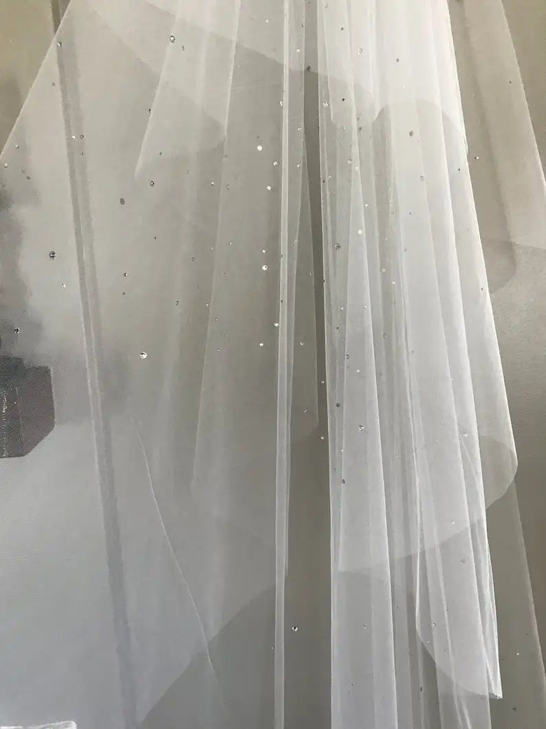 2 Layer Soft Tulle Wedding Veil with Crystal Chapel Length Bridal Veil Metal Comb
