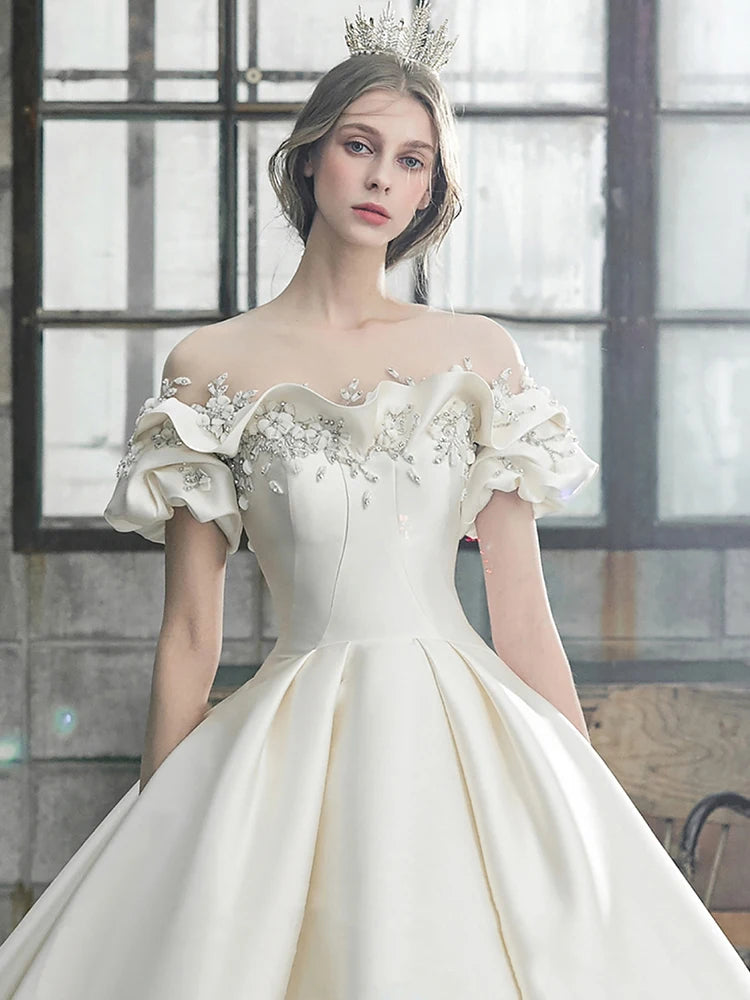 Aus der Schulterblume Satin Hochzeitskleid bodenlange leichte einfache Brautkleid Robe de Mariee