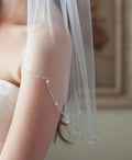 1 Layer Beaded Edge Wedding Veil Short Bride Veil in White , Ivory