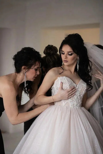 New Ball Gown Wedding Dress Off Shoulder Tulle with Detachable Puff Sleeves and Glitter Appliques Boho Bridal Gown As Picture