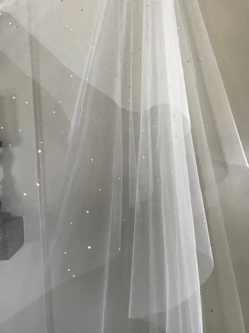 2 Layer Soft Tulle Wedding Veil with Crystal Chapel Length Bridal Veil Metal Comb