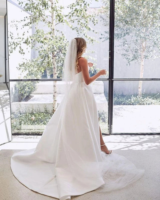 Simples plissado com decote em v vestido de casamento alta fenda lateral princesa vestido de noiva vestidos de noiva botões traseiros com cauda vestidos de casamento