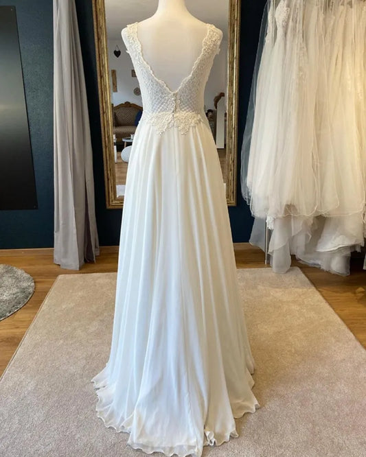 Eleganti abiti da sposa bohémien Appliques in pizzo A-Line Lunghezza senza schiena Sleeveveltra da sposa da sposa Robe De Mariée