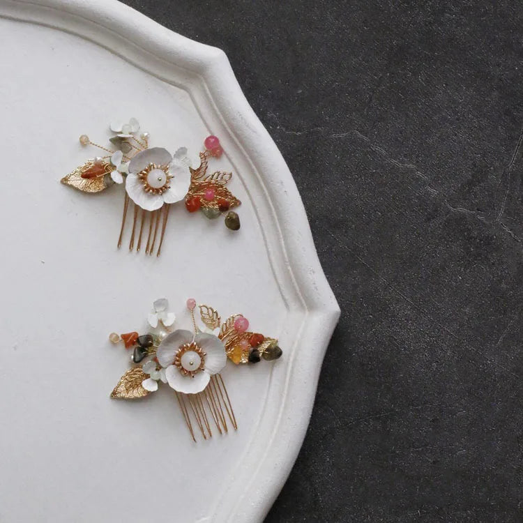 White Flower Hairpins Gold Color Headpieces Hair Combs Clips Pins For Brides Women Headdress Wedding Accessories Bridal Jewelry