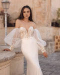 Stunning Mermaid Wedding Gown, Long Sleeves, and a Sweetheart Neckline for an Elegant and Alluring Bridal Look