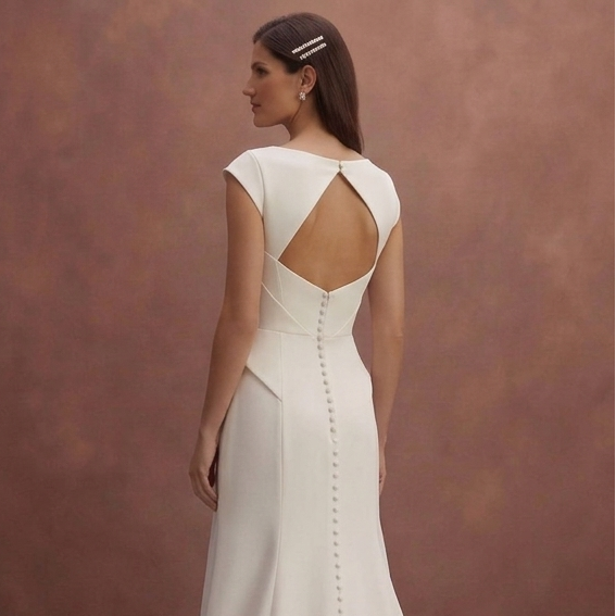 Ivory Minimal Wedding Dress with Structured Elegant Bodice