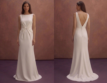 Ivory Simple Bridal Gown with Clean Silhouette