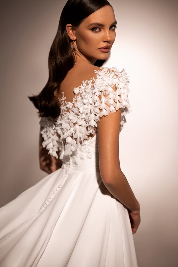 Exquisite A-Line Matrimonial Gown with Deep Neckline, Short Sleeves, Elegant Wedding Dress