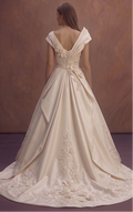 Luxury Bridal Gowns with Premium Silk Fabrics