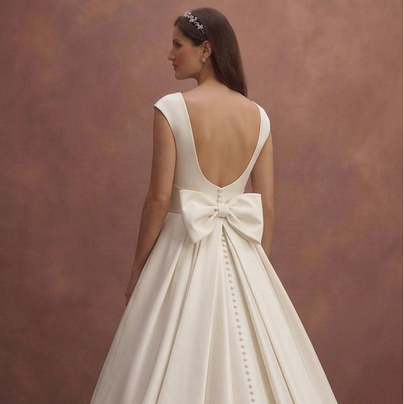 Mikado Ball Gown Wedding Dresses with Structured Elegance