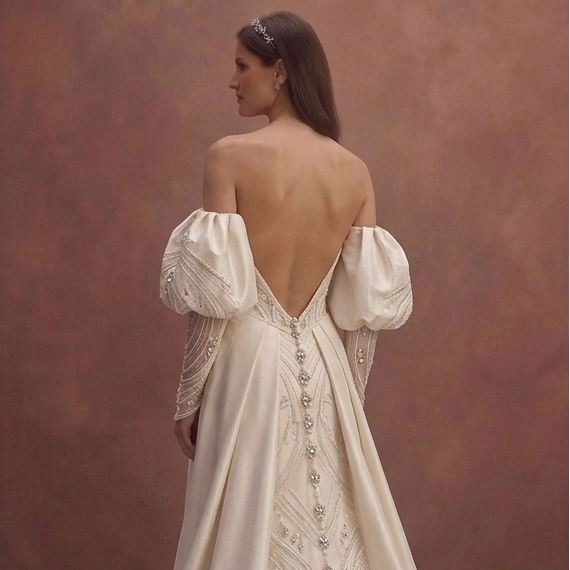 Moonlight Ivory Bridal Gown with Elegant Detachable Sleeves