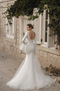 Customized Wedding Gown Boat Neck Elegance Sheath Fit Long Sleeves Completed a Sensuous Slit for Bridal Dress