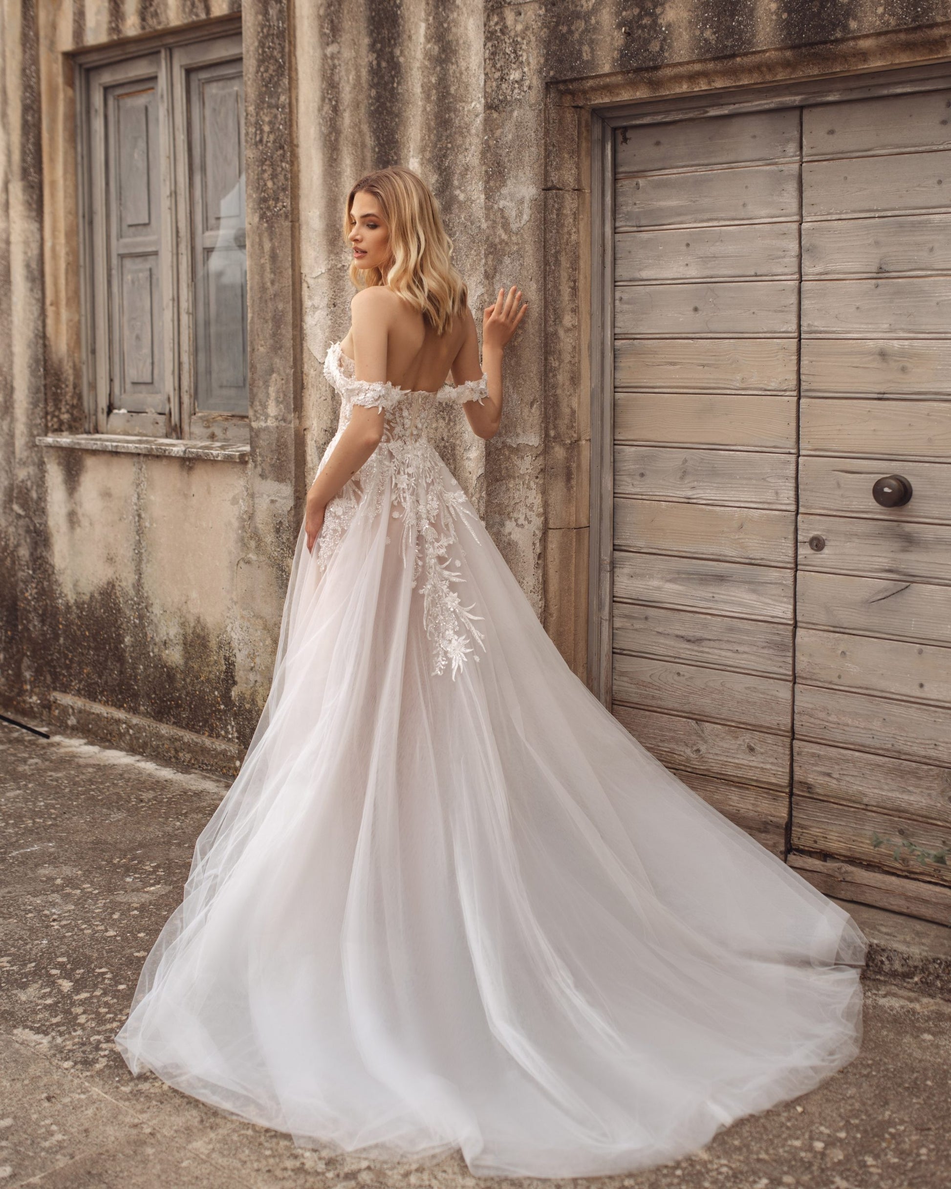 Graceful A-Line Wedding Gown, Off-Shoulder Sleeves, and a Flattering Natural Waistline for a Romantic and Timeless Bridal Look