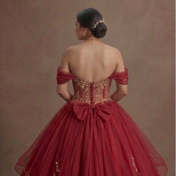 Red Quinceañera Dress Chiffon Flowy Style for Summer