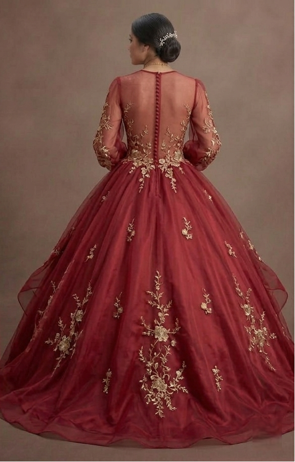Red Quinceañera Dress Floral Embroidery Organza Gown
