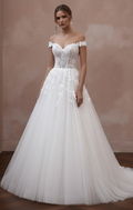 Romantic Tulle Wedding Dress Sweetheart Neckline Long Train