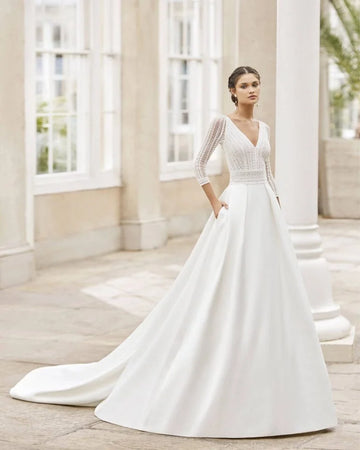 Romantic Long-Sleeve A-Line Wedding Gown with Graceful V-Neckline and Exquisite Lace Detailing for a Timeless Bridal Look