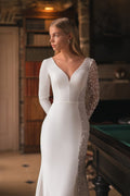 Mermaid Wedding Dress Charming Lace Applique V Neck Sarin with Tulle Elegant Long Sleeve Beach