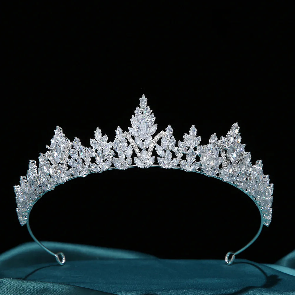 Luxury Princess Crown for Women Girl Crystal Zircon Bridal Tiaras Crowns Wedding Headpiece 15 Years Party Hair Jewelry Headwear Antique Silver Plated
