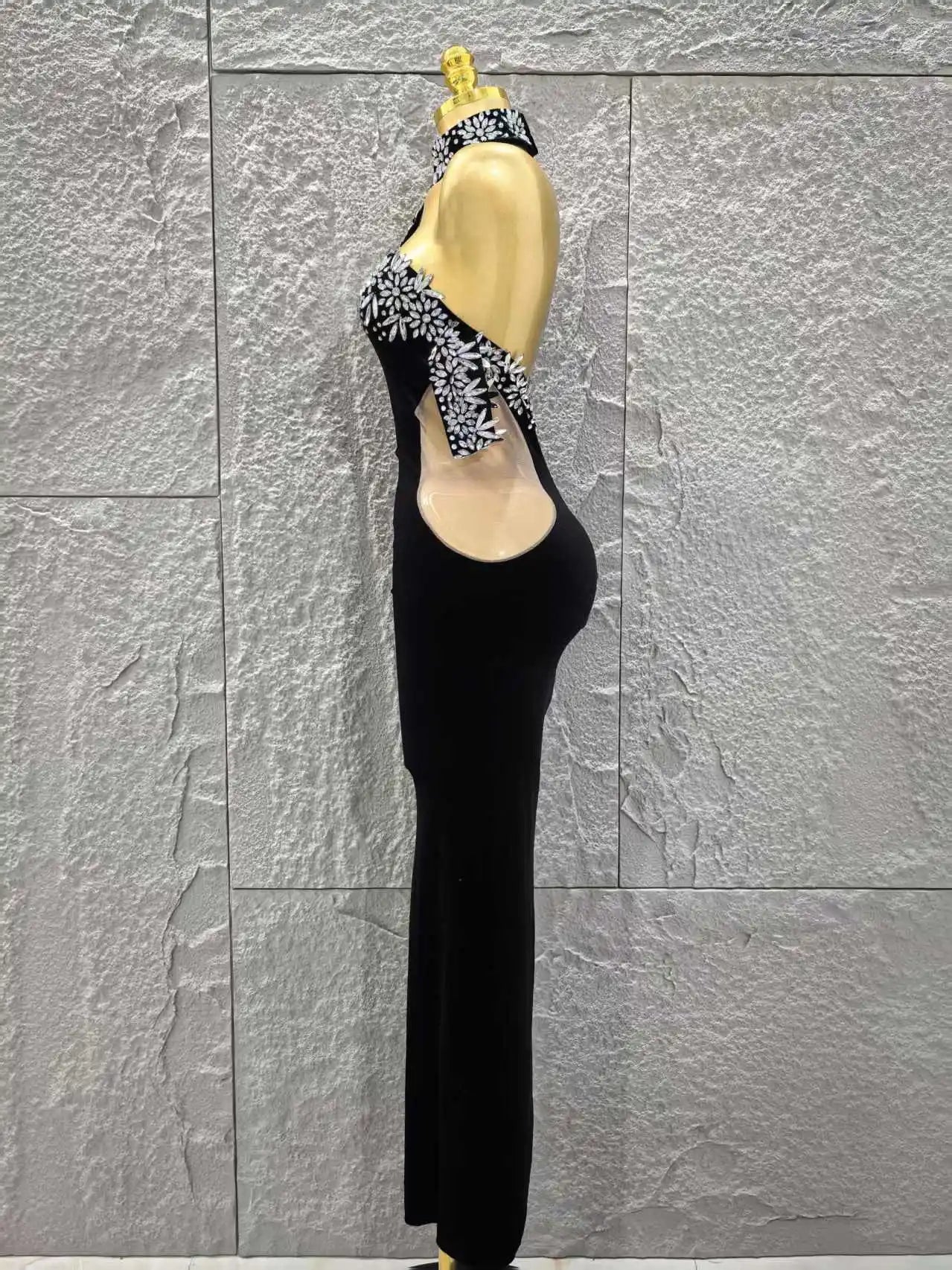 Women Sexy Off the Shoulder Shinning Crystal Bodycon Long Dress Velvet Celebrate Nightclub Party Birthday Dress