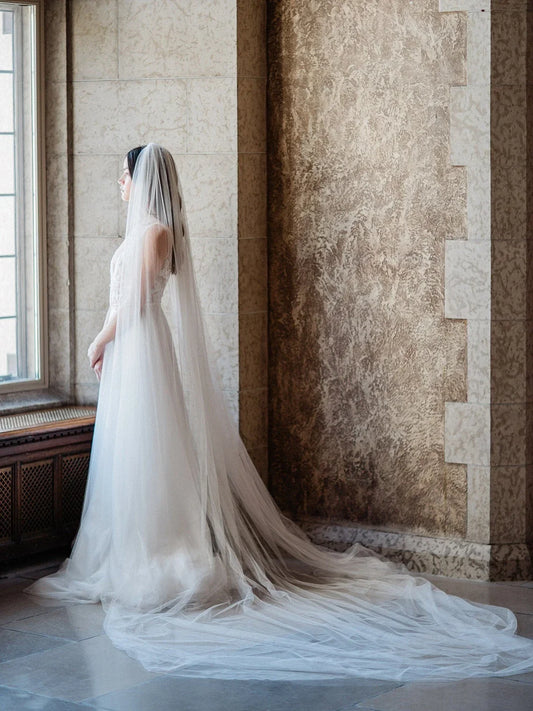 Single-Layer Cut Edge Bridal Veil Extra Wide Soft Tulle Top Gather Add a Metal Comb in White , Off-White , Ivory ,Champagne Champagne